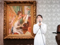 展覧会アンバサダー【上白石萌音】来場！　『オルセー美術館所蔵　印象派—室内をめぐる物語』　上白石「親しみやすさを感じました」