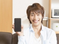 男性に聞いた！　元カノと別れたあともSNSでつながってる？