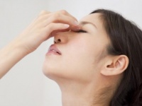 秒速で実感!?　デスクワークなどで目が疲れたときにやる、とっておきのアイケア4選