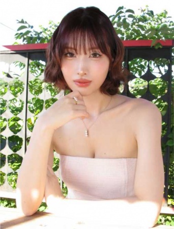 Instagram:モモ(@momo)より