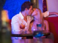 男慣れしてる？　「激しいキス」が好きな女性に思うこと・5つ