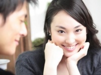 逃がさないからっ！　彼と結婚したいときに女性がするといい「半プロポーズ的行動」10