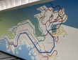 JR大阪駅西口にある路線図が完全に「龍」でカッコイイ　六甲山～播州まで...近付いて駅の名前を見てみると
