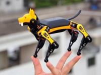 あの犬型ロボット「Spot」が手のひらサイズに！動きもそっくりに再現した四足歩行ロボットが販売決定