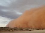 世界の終焉のよう… 迫り来る大きな砂嵐の映像が怖すぎる！