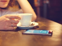 可愛くても彼女にしたくない！初見で「恋愛対象外」にされてしまうヤバイ行動
