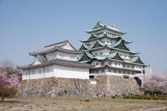 名古屋城天守閣（Miya.mさん撮影、Wikimedia Commons