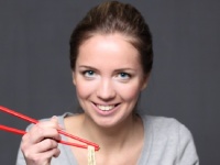 不倫相手には「肉じゃが」ではなく「柿ピー」を出すべき理由とは？