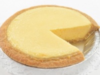 【羽田空港土産】ていねいに手作りしたチーズケーキ。2種類のチーズをブレンドした濃厚な「よこはまチーズケーキ」