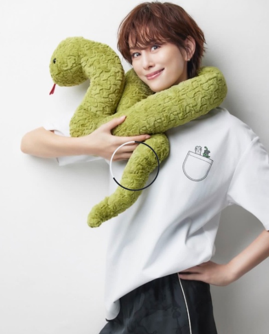 Instagram:米倉涼子(@ryoko_yonekura_0801)より