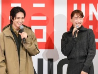 綾瀬はるか＆松下洸平 登壇！　10/24(金)オープン「UNIQLO UMEDA」スペシャルトークショー　松下「この梅田の店舗も盛り上がるといいな…」