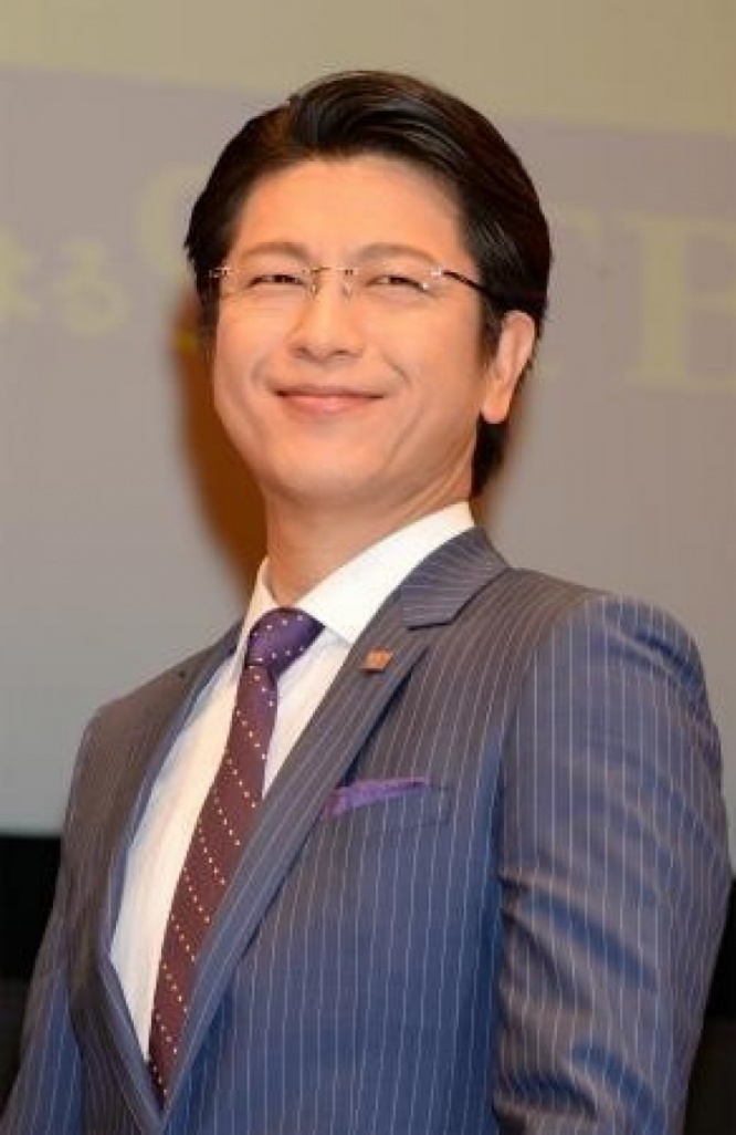 及川光博