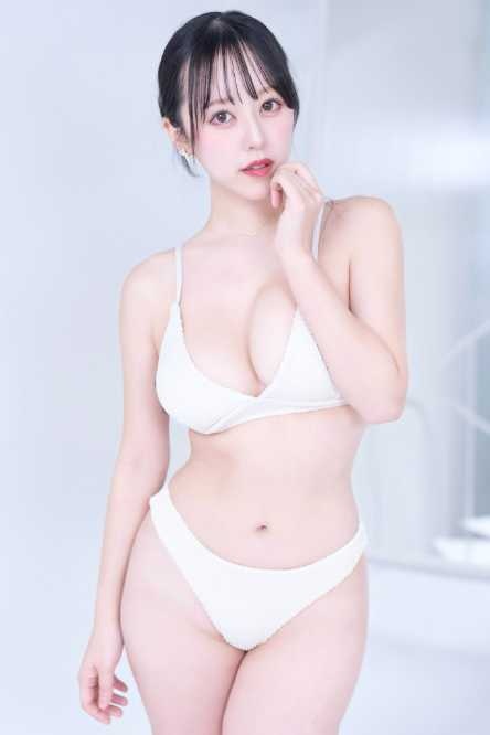 X:音羽美奈(@mina_pochico)より