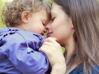 オンナの幸せって何!?　「若いママ」or「バリキャリ」人生をやり直せるとしたら、どちらを選ぶ？