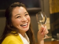 初デートで居酒屋はアリ？　男女681人の本音は……