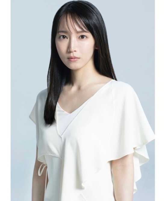 Instagram:吉岡里帆(@riho_yoshioka)より