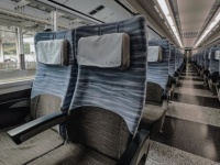 「電車で帰省してきた娘と幼い孫。隣の席だったらしい若いサラリーマン風の男性に...」（長野県・60代男性）
