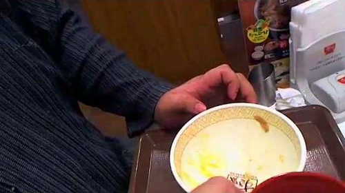 牛丼早食い　ゴロリ