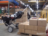 ボストンダイナミクスの最新ロボットは鳥型。倉庫内での荷積み・仕分け作業に特化したニュータイプがお披露目