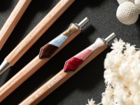 ビジネスシーンで大活躍！　「ネクタイ」モチーフのボールペン登場