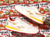 ベビースターとReebokがおいしくコラボ。ラーメンがちりばめられたスニーカーが爆誕