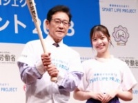 栗山英樹監督、星乃夢奈