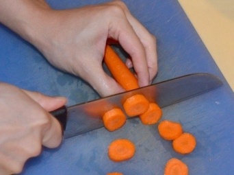 秋田弁では、「生やす」と言う（写真はイメージ）