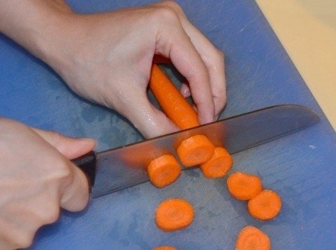 秋田弁では、「生やす」と言う（写真はイメージ）