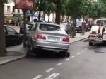 路上駐車してるBMWをレッカー車が撤去しようと試みた結果…