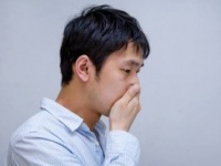 クッセェ……。口臭がきつい女性の共通点