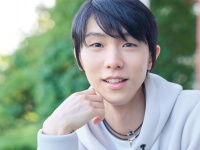 本日発売！　『YUZURU Ⅳ 羽生結弦写真集』　貴重なオフショットも満載！！