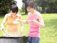 くさそうだし不潔そう!?　女子は男性のタンクトップからワキ毛が見えるのは「あり」or「なし」？