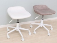 狭い部屋でも大丈夫！　背もたれのないキャスターチェア発売