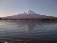 河口湖と富士山（KID the Euforiaさん撮影、flickrより）