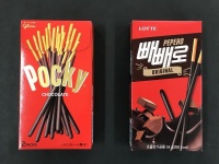 左がポッキー、右がペペロ