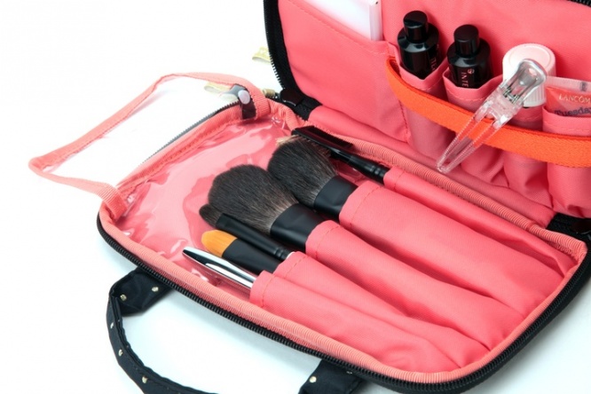 アルティザン・アンド・アーティストのプレスリリース画像