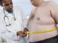 肥満と脳に関連性が？肥満の人が不健康な食事に手を出してしまうのは脳の灰白質が少ないことが原因（カナダ研究）