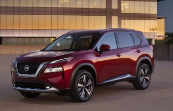 日産 新型エクストレイルが世界公開に、日本導入は？