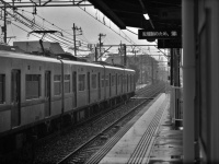 「2歳の息子とお出かけ中に、突然の夕立。駅で雨宿りしてたら、見知らぬ女子中学生に『壊れた傘』を渡されて...」（埼玉県・30代女性）