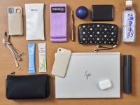 【バッグの中身】美しさも仕事の活力も全ては健康から。ネスレ ヘルスサイエンス カンパニーで働くマーケターの愛用品