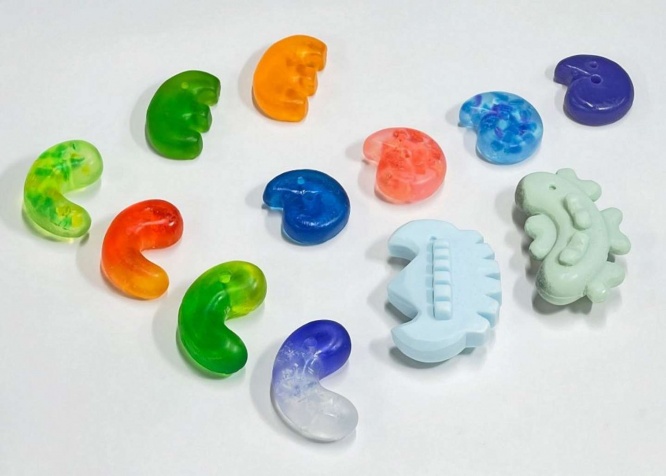 ワークショップで作成できる勾玉の石鹼(画像はなら歴史芸術文化村の公式ウェブサイトより)