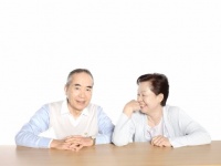 私たち似てる？（画像はイメージ）