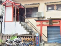 神様は「アパート」住まい？　八丁堀に存在する「神社っぽくなさすぎる神社」に注目集まる