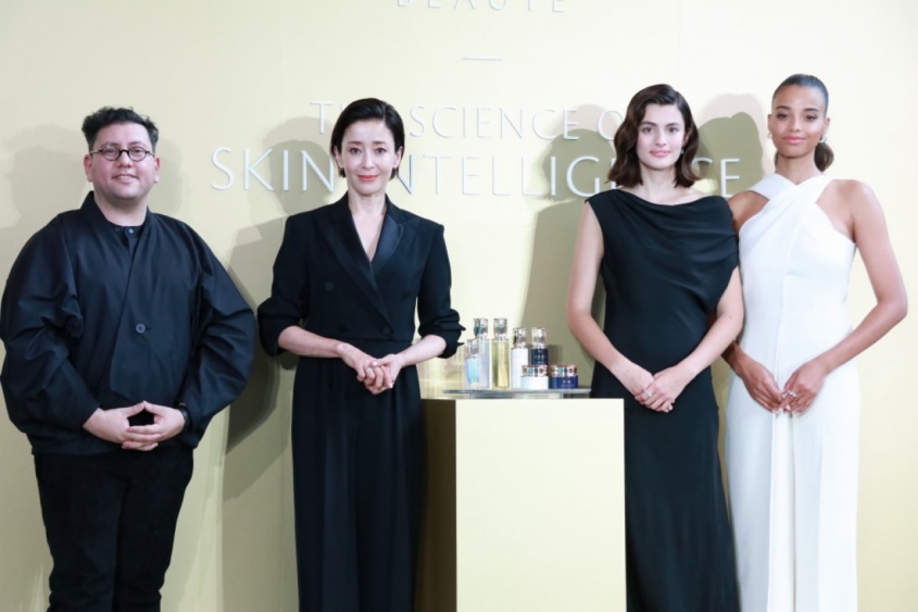 レフィーク・アナドール氏、宮沢りえ、ダイアナ・シルヴァーズ、エラ・バリンスカ