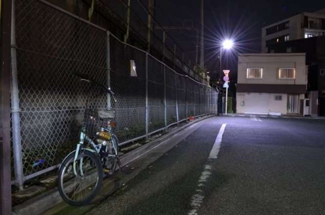 睨んでくるような自転車のおじさんがいて...（画像はイメージ）