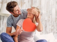 「友だち以上恋人未満」の男性心理とは？　彼女に昇格するコツ