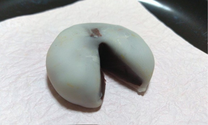 どう見ても和菓子なのに食べられない...だと？　中学生が粘土で作ったモノに反響「本物かと思った」「かじります」