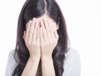 男性は「女の涙」に弱いの？　女性に泣かれたときの男性心理とは