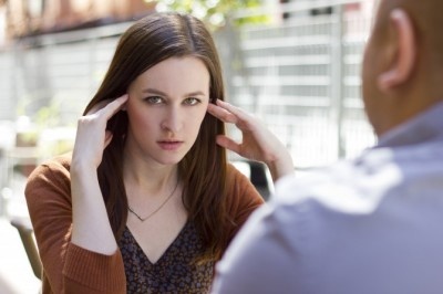 共感してほしいだけなのに！　女子がイラッとする「男子の論理的言動」5選　「例え話につっこむ」
