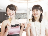 意外な結果!?　「派手好き」VS「地味好き」　どちらがお得な人生？